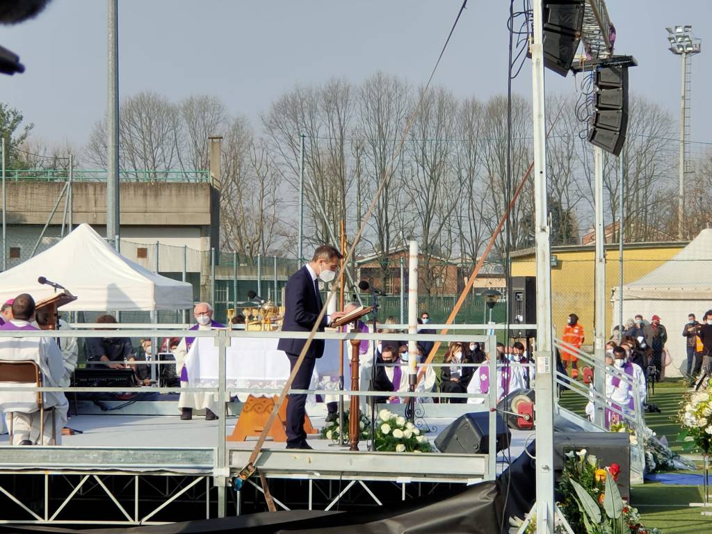 Limbiate dà l'ultimo saluto a Luca Attanasio, l'ambasciatore col sorriso