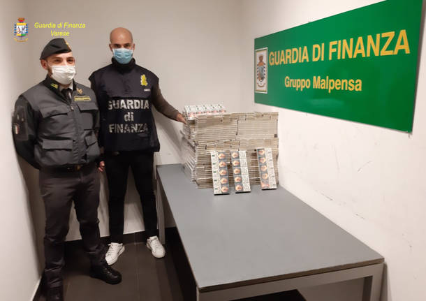Tabacco di contrabbando: sequestro a Brescia della Guardia di Finanza