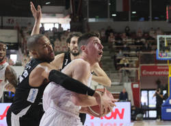 Openjobmetis Varese - Dolomiti Energia Trento 88-70