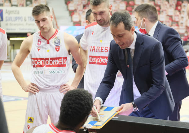 Openjobmetis Varese - Dolomiti Energia Trento 88-70