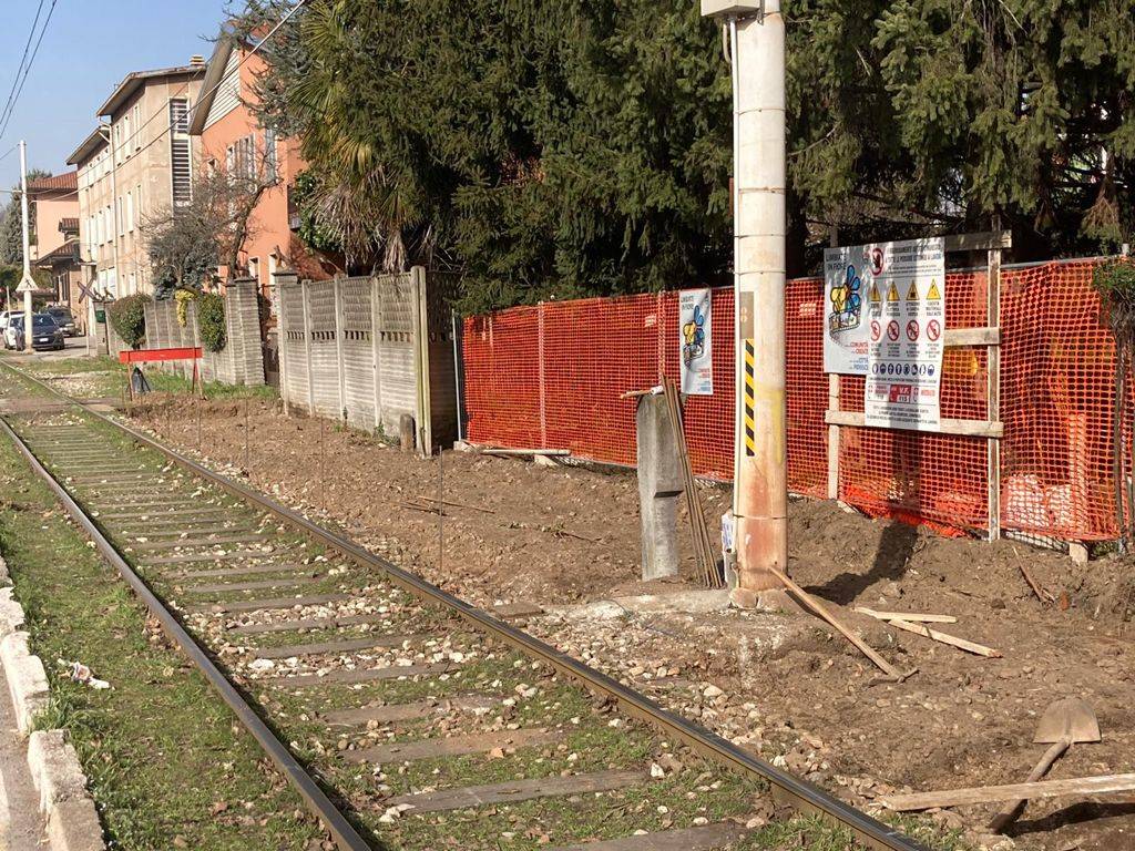 Limbiate, lavori lungo la centralissima via Monte Bianco per una maggiore sicurezza