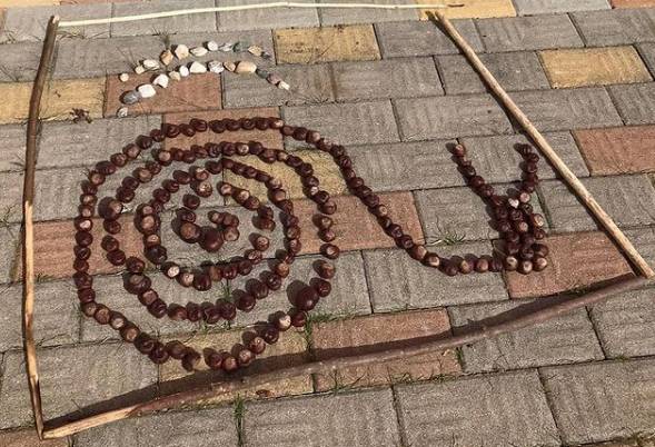 "Land Art Lissago", i bambini della scuola materna creano piccole opere naturali