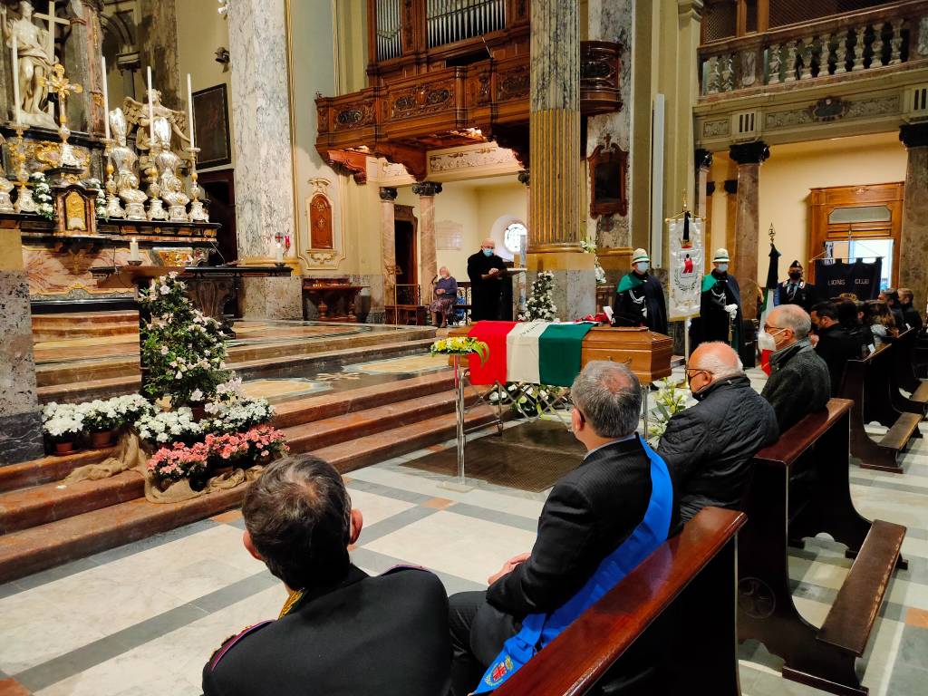 saronno funerale paolo strano