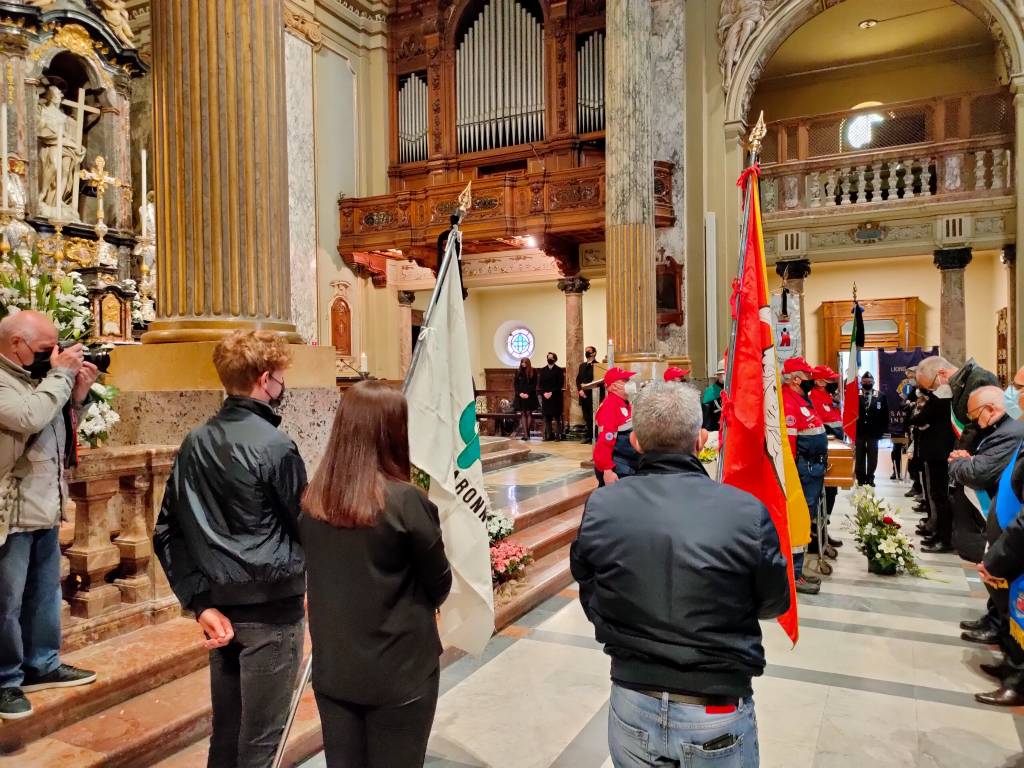 saronno funerale paolo strano