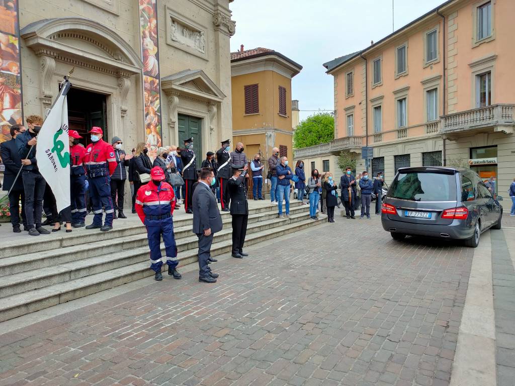 saronno funerale paolo strano