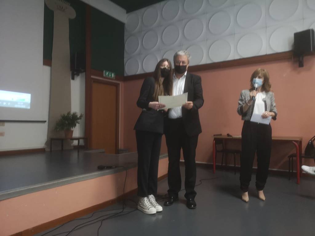 Liceo Galilei di Legnano: consegna delle borse di studio