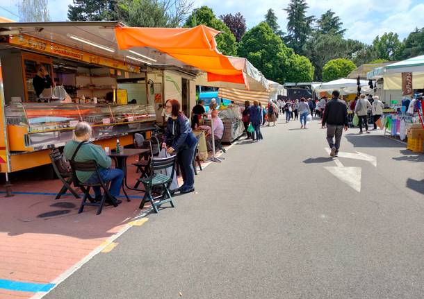 Mercato di Saronno di mercoledì 26 maggio