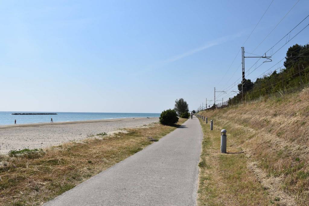 In bicicletta da Lomazzo a Taranto per beneficenza: si è conclusa l'avventura di Mimmo Carriero