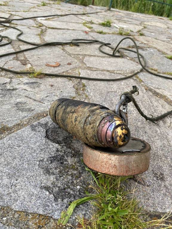 La bomba "ripescata" dal Lago di Comabbio