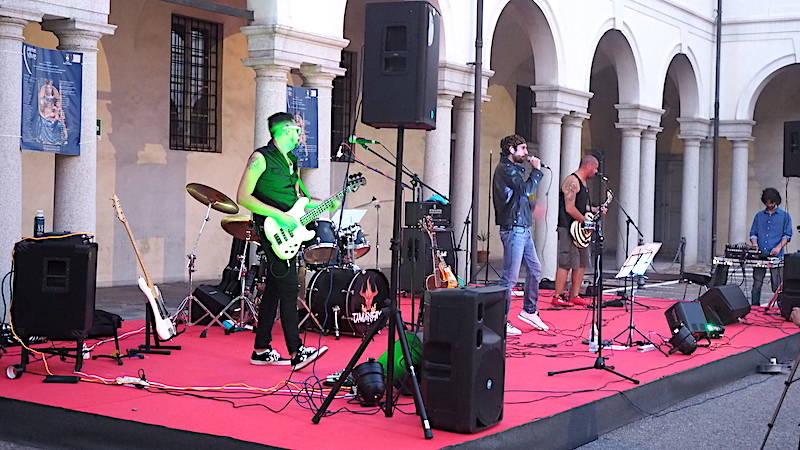 Concerto nel cortile del palazzo comunale a Busto Arsizio