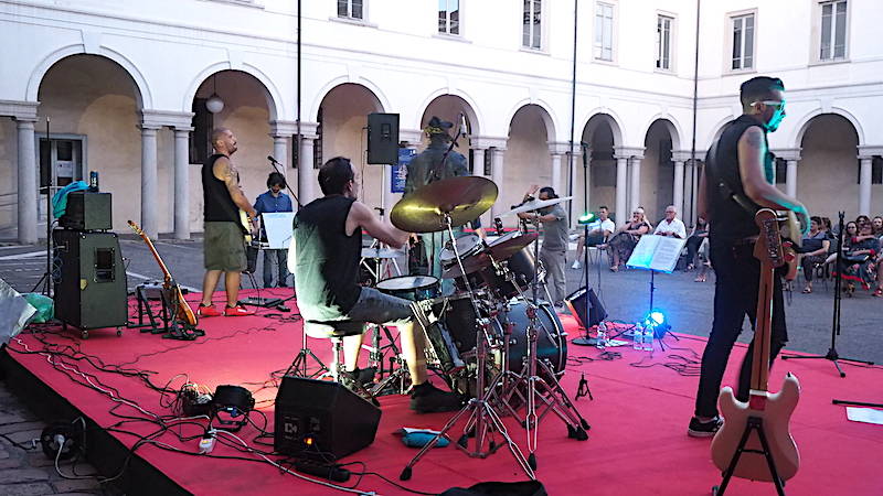 Concerto nel cortile del palazzo comunale a Busto Arsizio