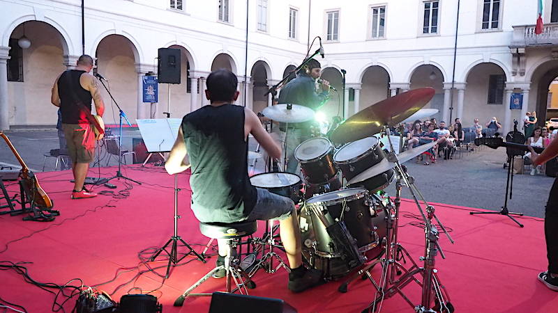 Concerto nel cortile del palazzo comunale a Busto Arsizio