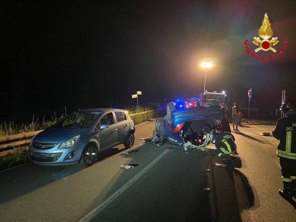 Incidente a Rancio Valcuvia, scontro tra due automobili 