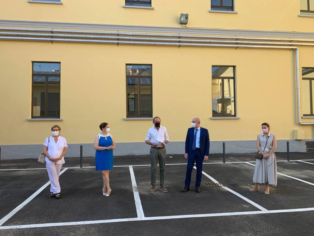 liceo crespi sede distaccata piazza trento trieste busto arsizio