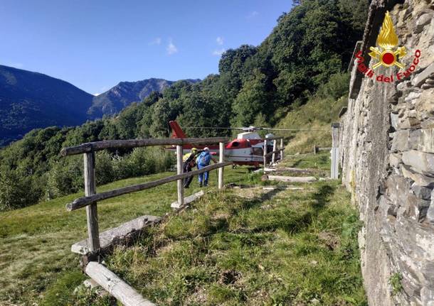 elicottero vigili del fuoco drago 84 monteviasco