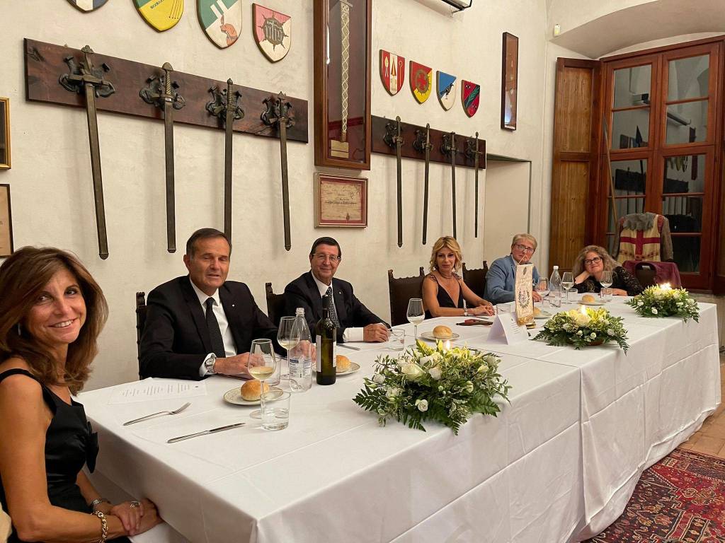 Al Castello, l'apertura dell'anno lionistico al Lions Club Legnano Castello Le Robinie