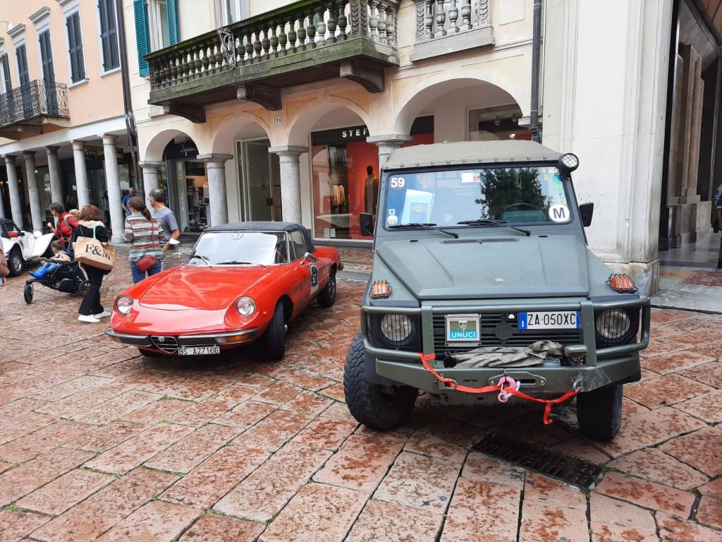 Auto d'epoca in corso Matteotti