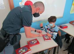 Carabinieri in cattedra alla primaria galilei di Avigno