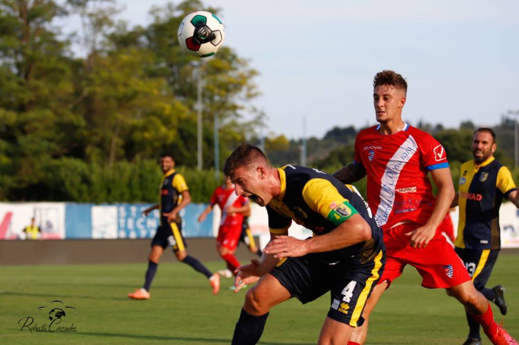 Calcio: Trento - Pro Patria