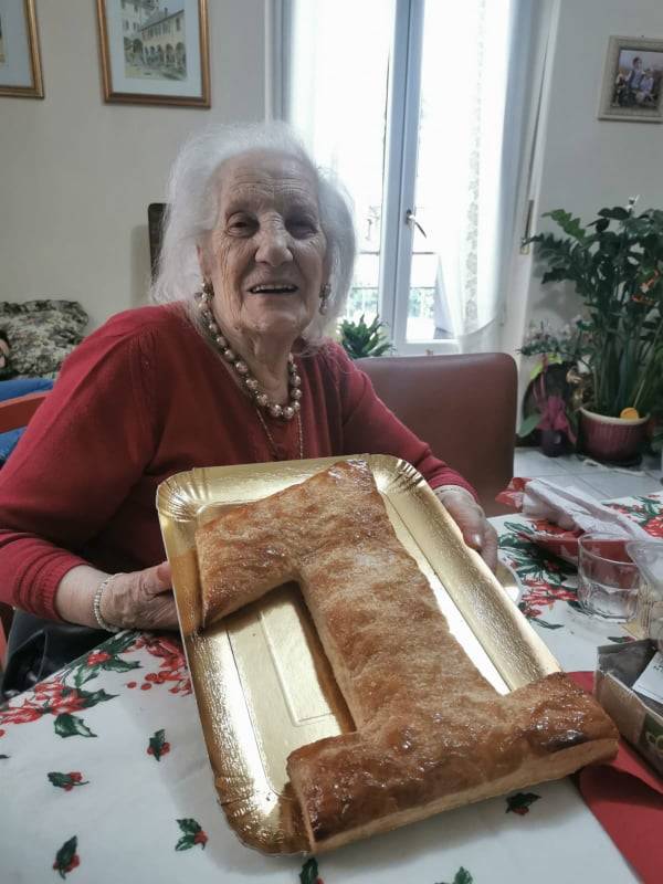 Carmelina, tanti auguri per i tuoi 101 anni