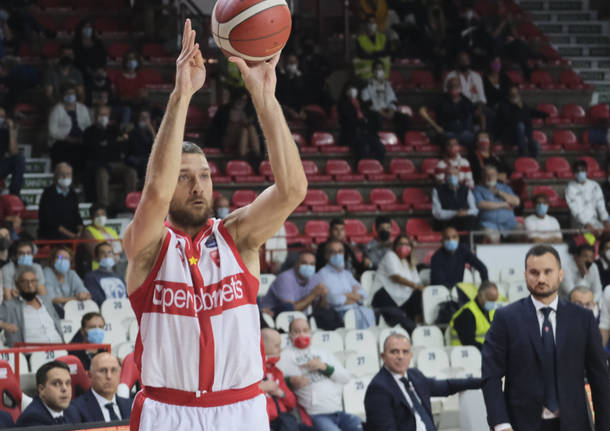 Basket: Openjobmetis Varese - Germani Brescia 75-72