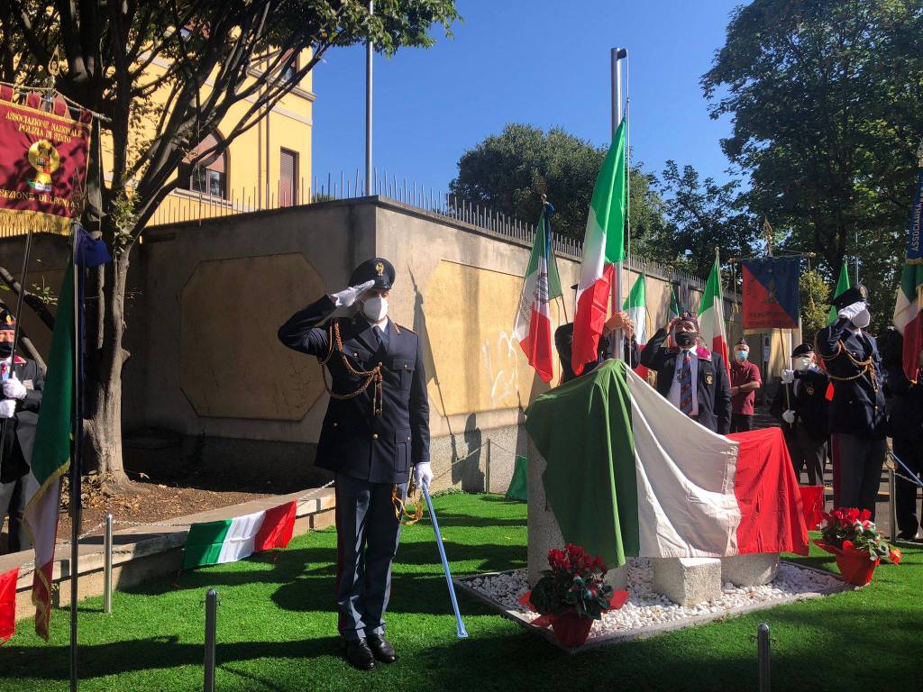 Cerimonia inaugurazione monumento ai caduti 