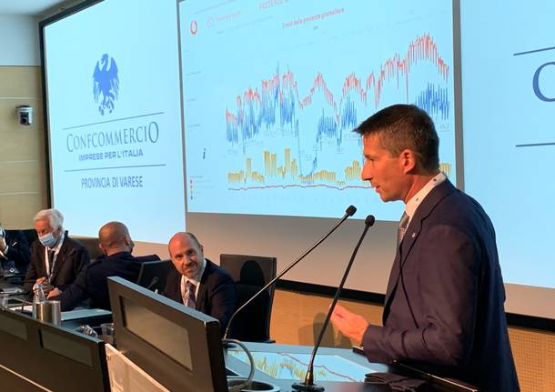 RudyCollini nuovo presidente di Uniascom - Concfcommercio Varese