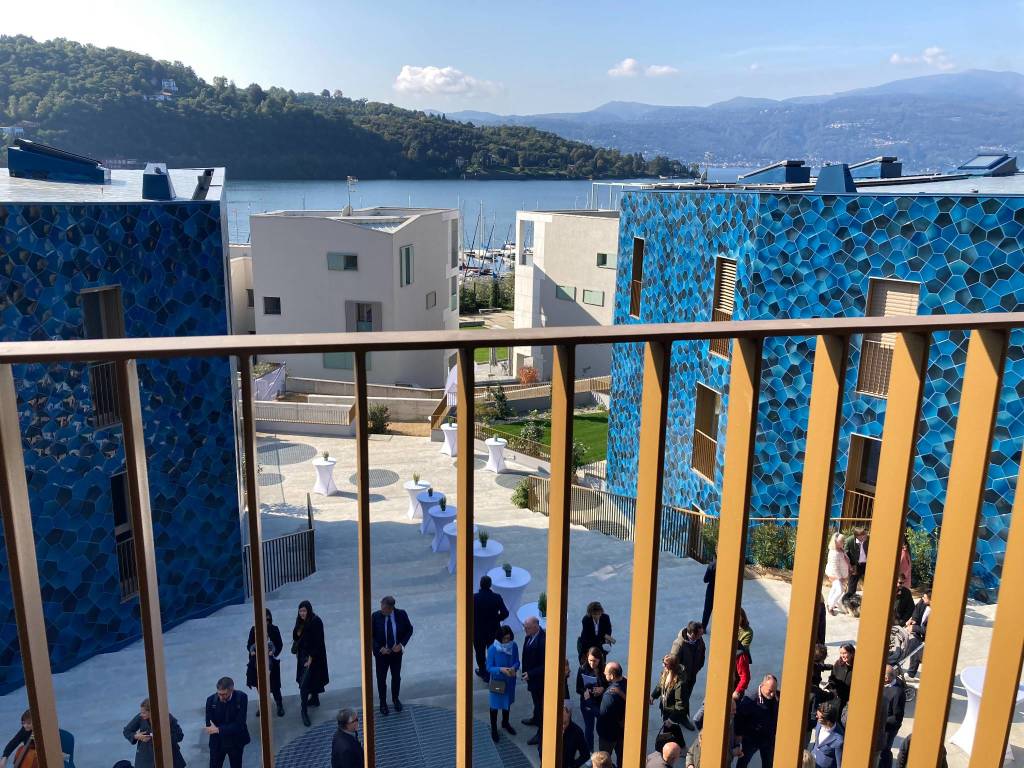 A Laveno Mombello l'inaugurazione delle Case Blu nell'area dell'ex Ceramica 