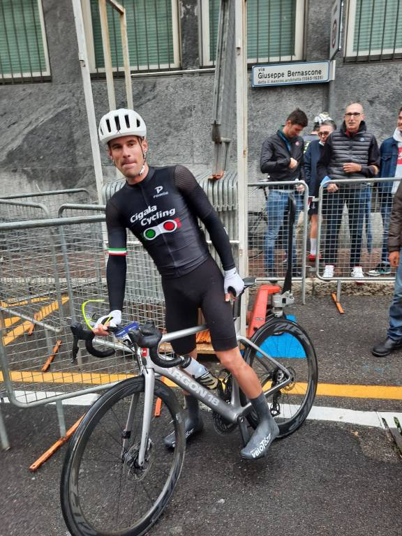 La Gran fondo tre valli varesine Eolo appassiona Varese