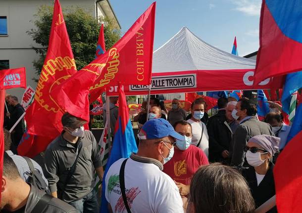 Lavoratori della Gianetti Ruote in corteo a Carpenedolo