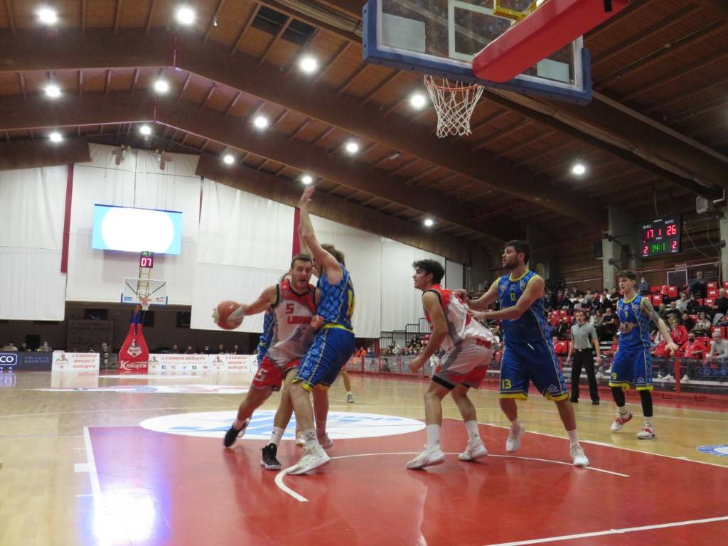 Basket: Legnano-Piombino