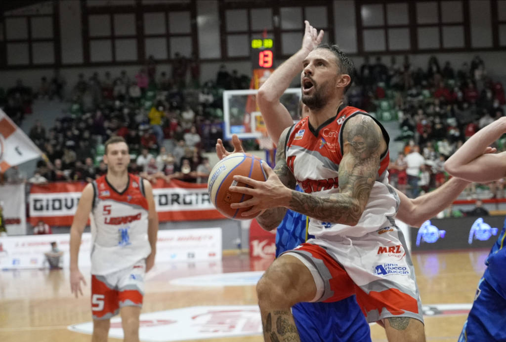 Legnano - Piombino 90-99 - le foto di Simone Raso