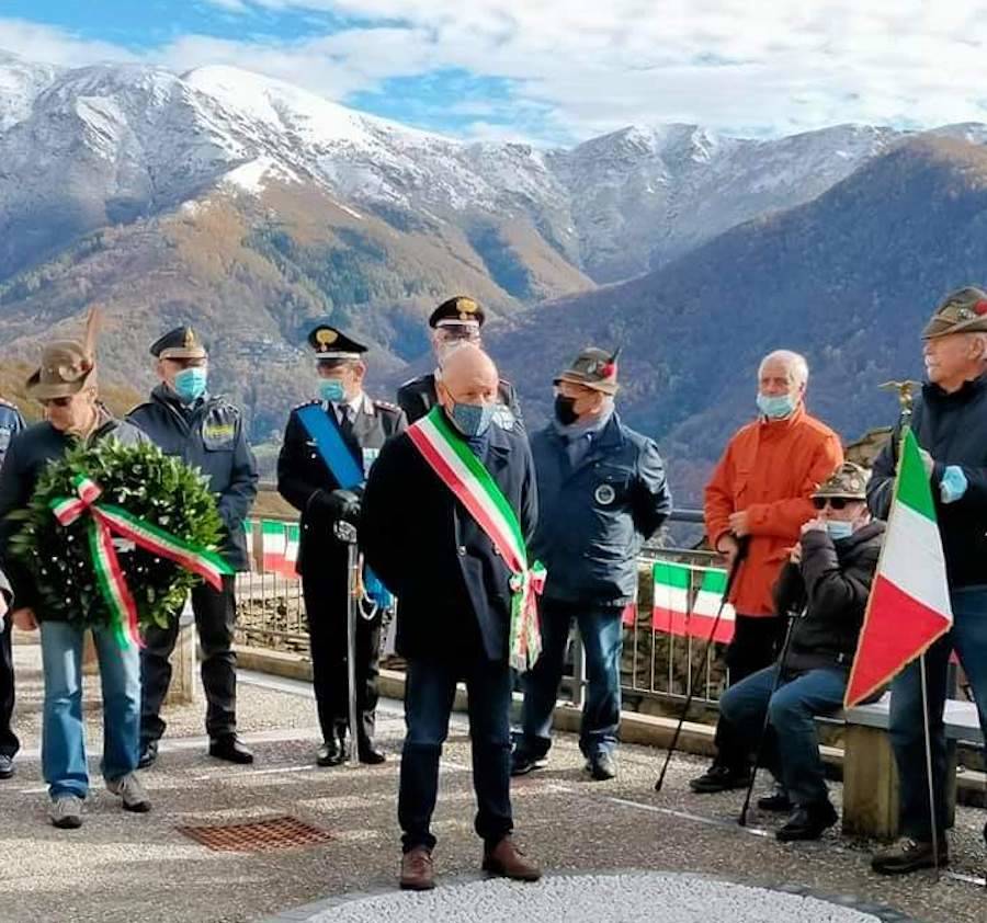 Maccagno - La piazzetta di Graglio intitolata al Milite ignoto (foto di Tina Montini)