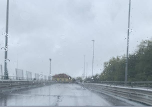 Riasfaltato il ponte del Vivirolo a Varese