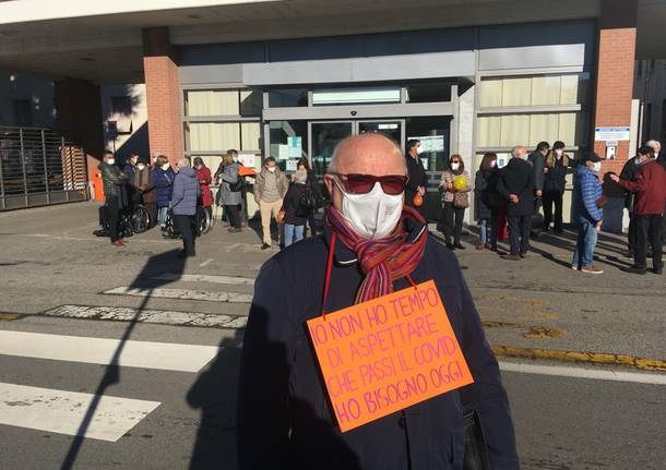 Le associazioni dei malati di Gallarate in presidio all’ospedale