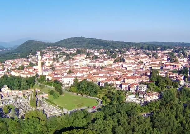 Malnate dall'alto - foto di Manuele Quartiani