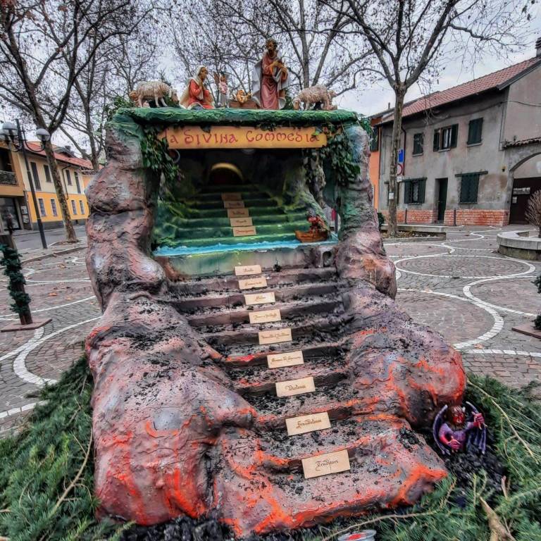 Presepe ispirato alla Divina Commedia a Cantalupo