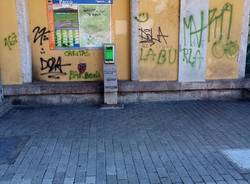 vandali stazione gavirate