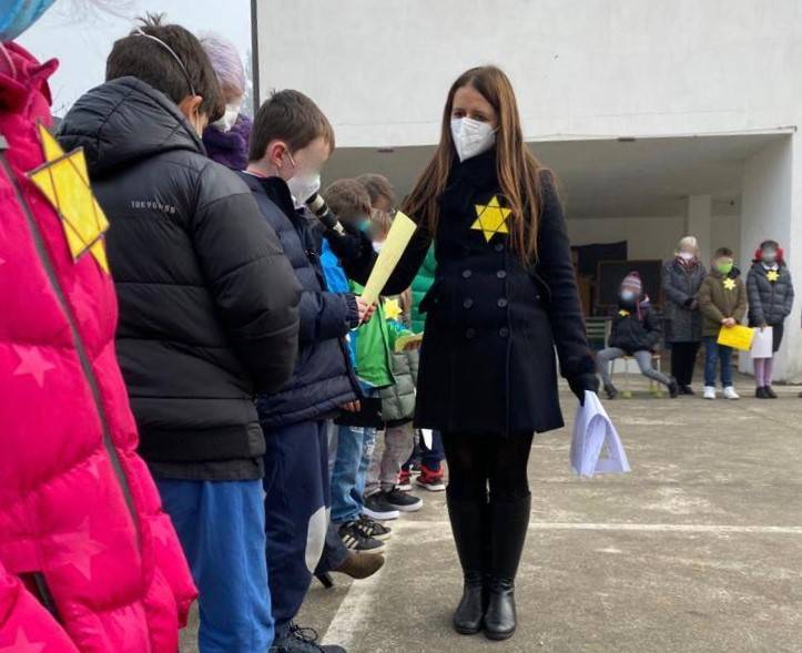 Bambini celebrano il Giorno della Memoria a Cazzago