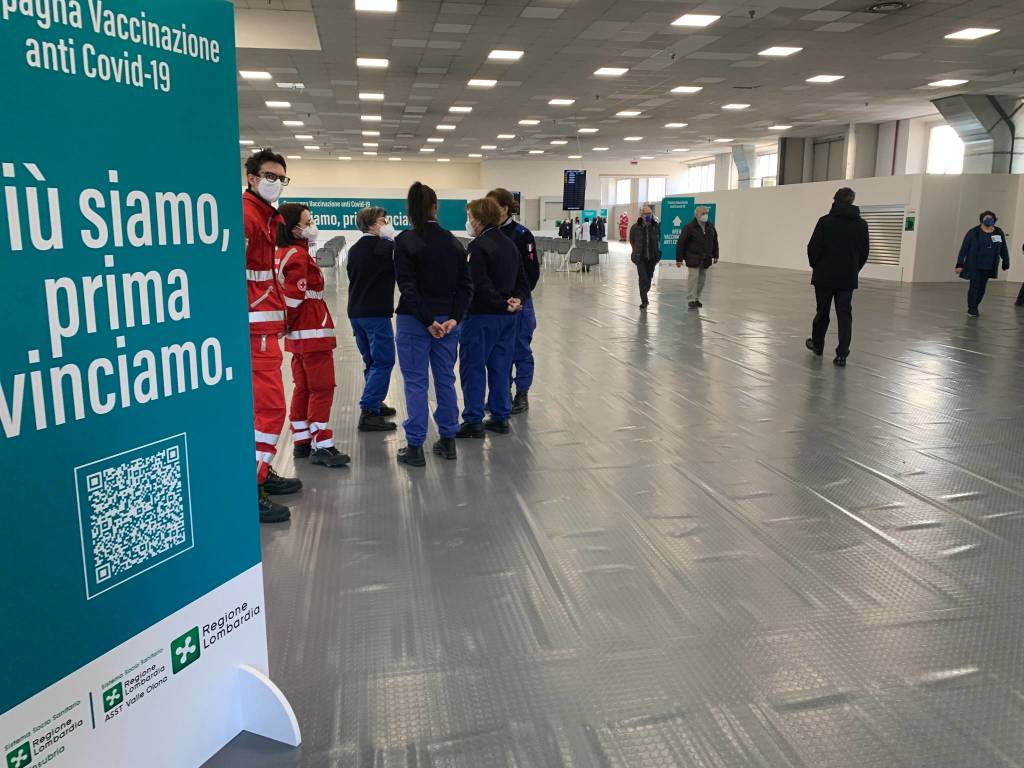 Inaugurazione del nuovo hub vaccinale a Gallarate