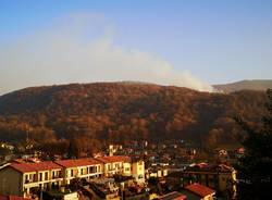 Incendio nei boschi tra Ghirla e Marzio