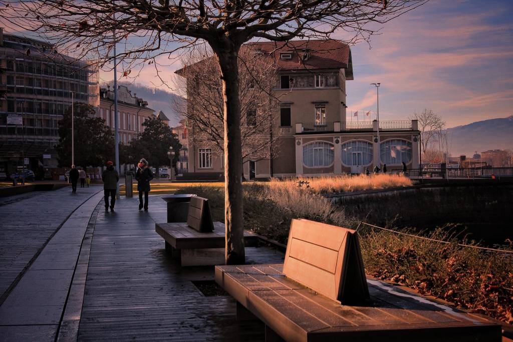 Luino - delia ilona ciocoiu