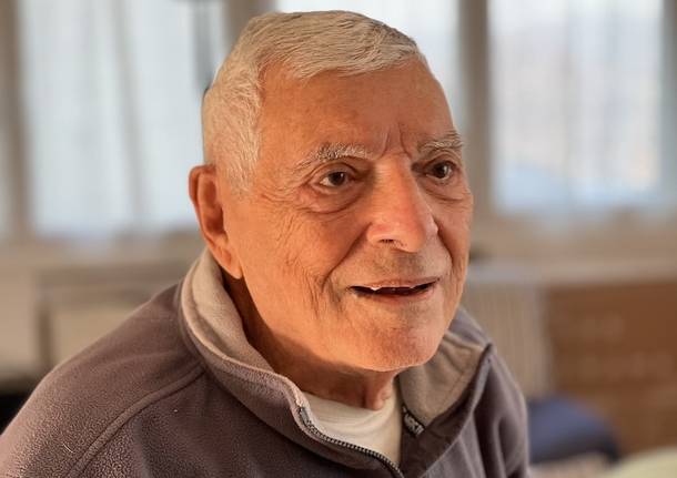 Cento candeline per Nino, il maestro di Azzate