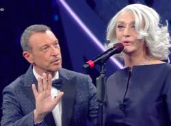 Drusilla Foer irrompe sul palco di Sanremo 2022