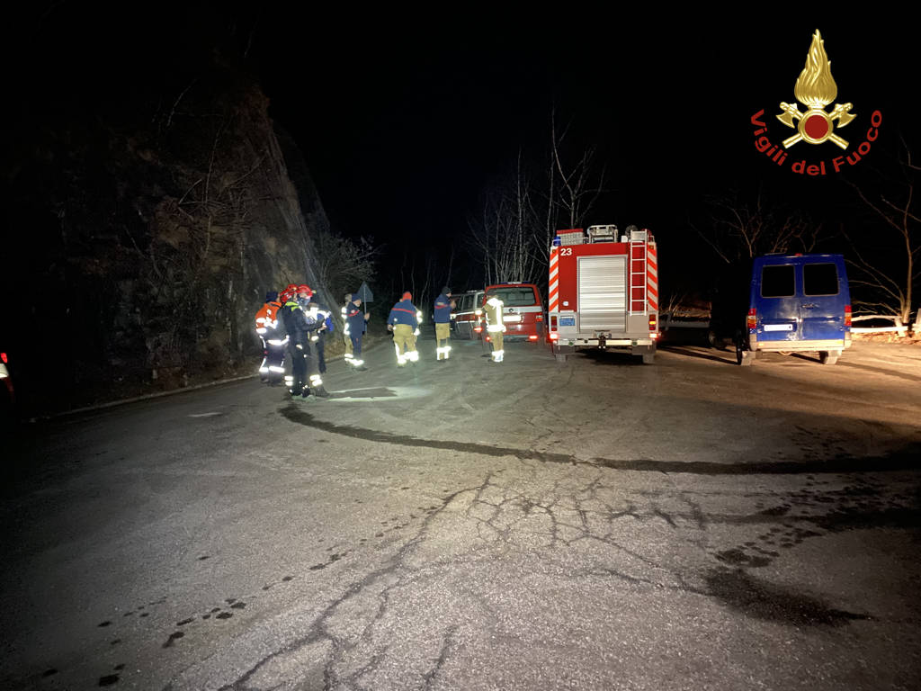 incendio vigili del fuoco gambarogno drone