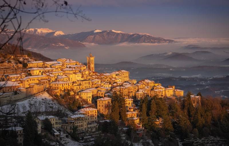 La magia del Sacro Monte dopo la nevicata di San Valentino