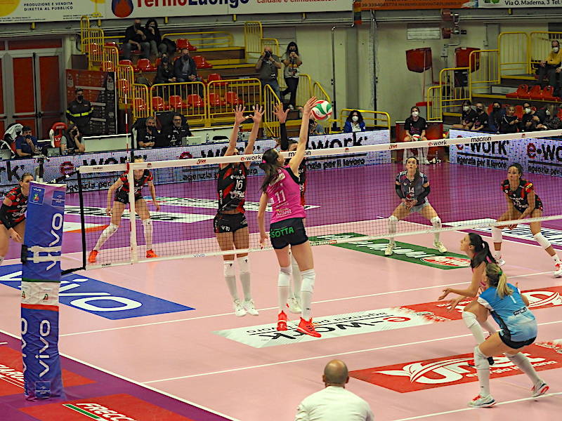 Unet E-Work Busto A. - VBC Casalmaggiore 2-3