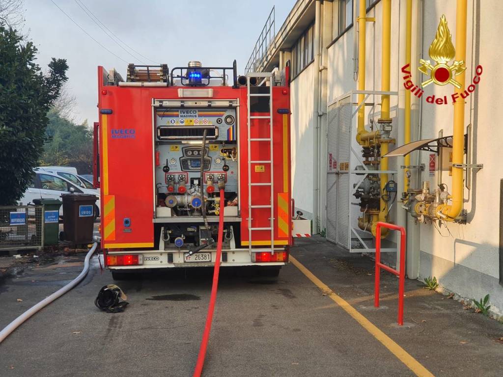 Incendio in una azienda di Gallarate