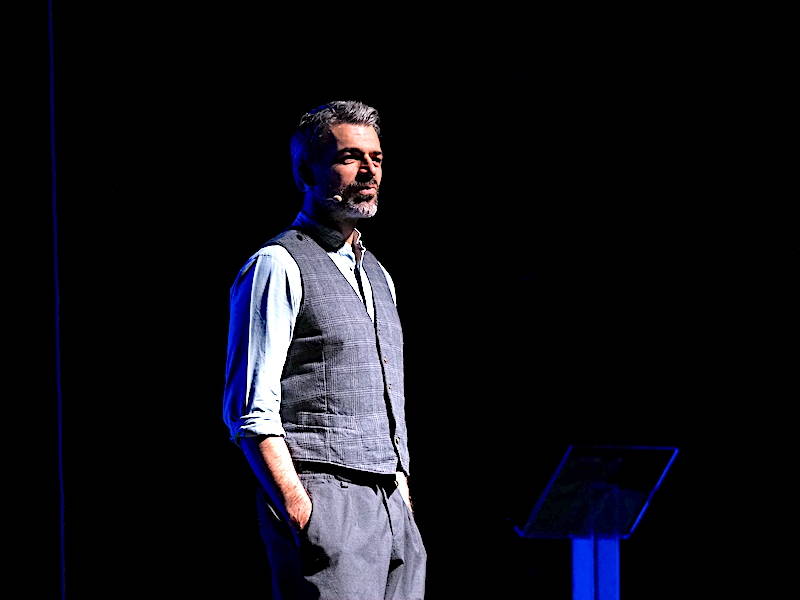 Luca Argentero al Teatro di Varese (foto di Roberto Gernetti)