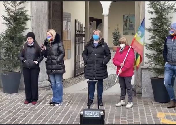 manifestazione pace ucraina 2022 somma lombardo